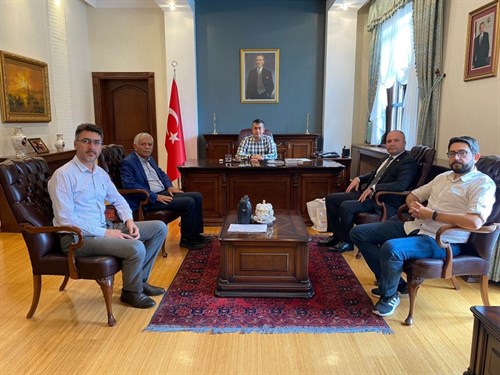 Ankara Kulübü Derneği İlçe Temsilcisi ve Üyeleri Kaymakamımız Sayın Can AKSOY’u Ziyaret Etti.