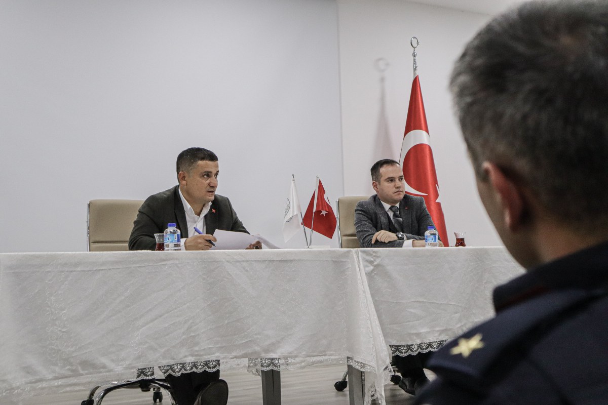  Kaymakamımız Sn. Dr. Nuri Mehmetbeyoğlu Başkanlığında Kış Tedbirleri Toplantısı Yapıldı.